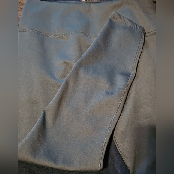 Nike Women’s Therma-Fit Training Leggings NWT Size XL Green Activewear - Picture 5 of 5